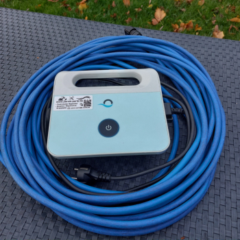 Preview: Dolphin E40i Maytronics Poolroboter ( Generalüberholt )